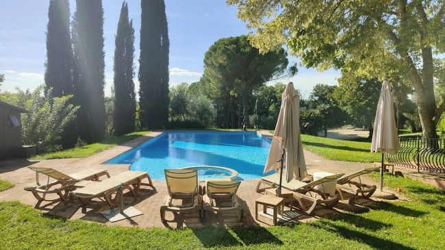Villa in vendita a Giove