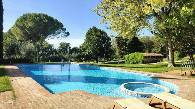 Villa in vendita a Giove