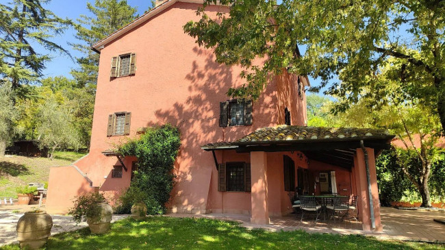 Villa in vendita a Giove