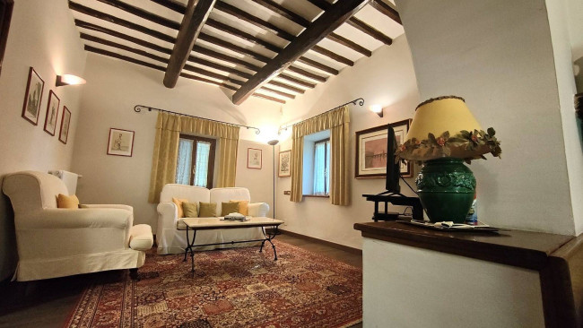 Villa in vendita a Giove