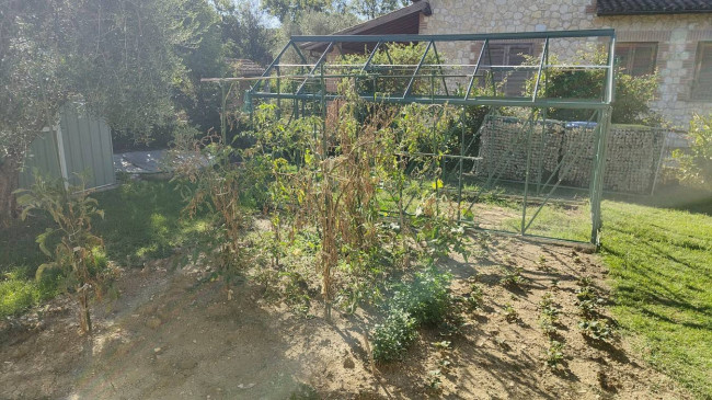Villa in vendita a Montecchio