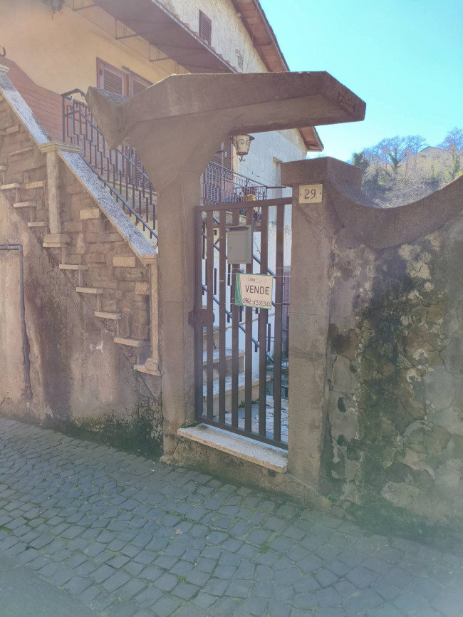 Appartamento in vendita a Canepina