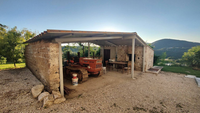 Casale in vendita a Amelia