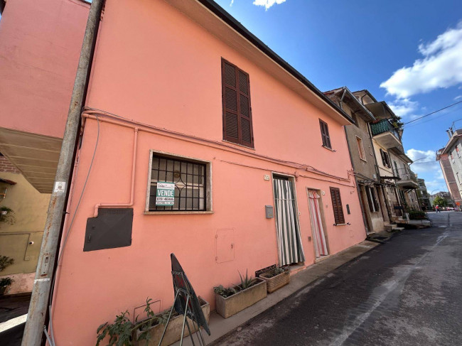 Appartamento in vendita a Vasanello