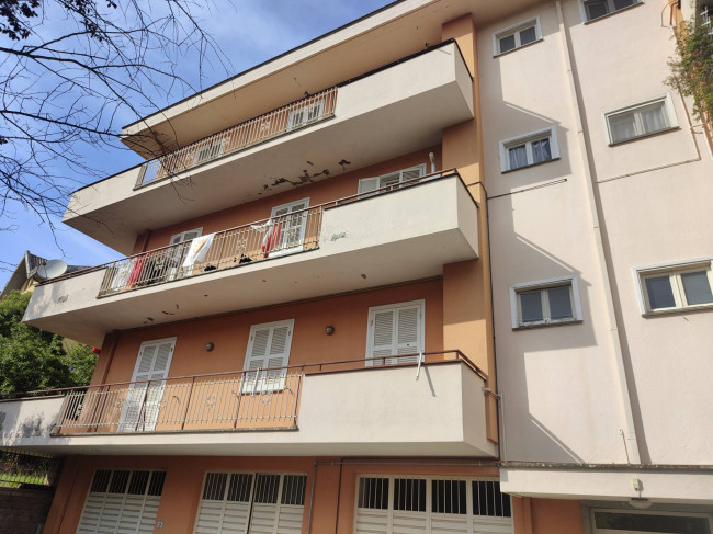 Appartamento in vendita a Canepina