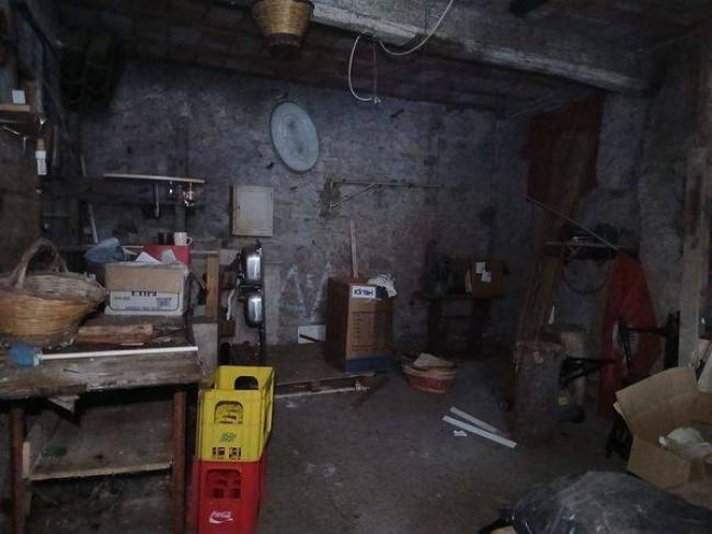 Magazzino in vendita a Viterbo