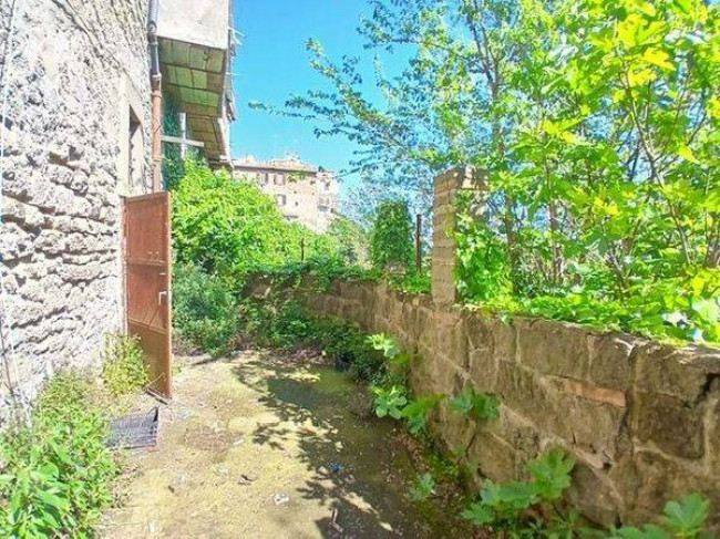 Cantina in vendita a Viterbo