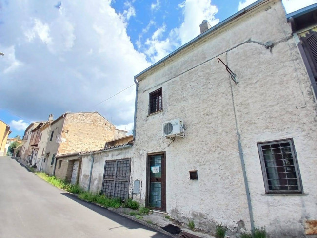 Cielo Terra in vendita a Viterbo