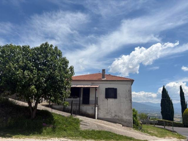Casa singola in vendita a Narni