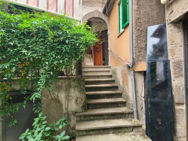 Appartamento in vendita a Canepina