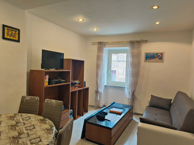 Appartamento in vendita a Canepina