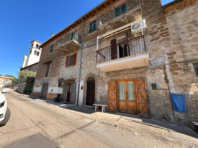 Appartamento in vendita a Bassano in Teverina