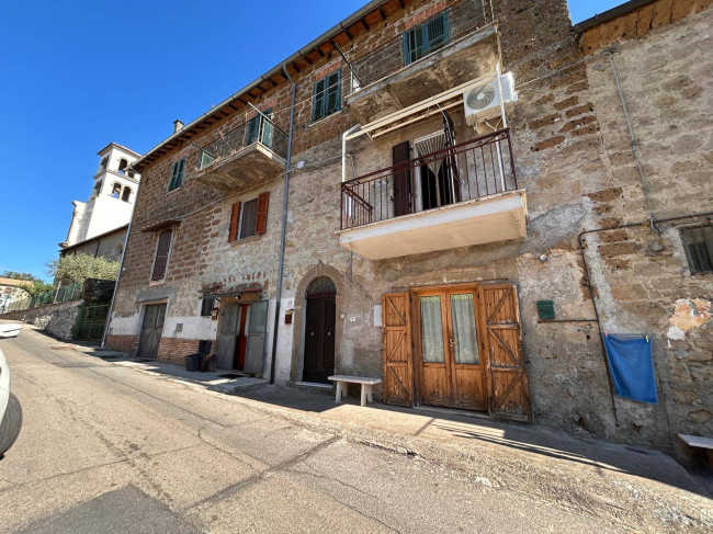 Appartamento in vendita a Bassano in Teverina