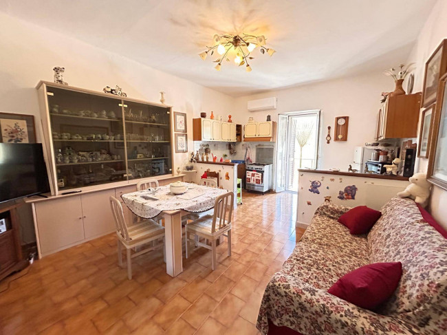 Appartamento in vendita a Bassano in Teverina