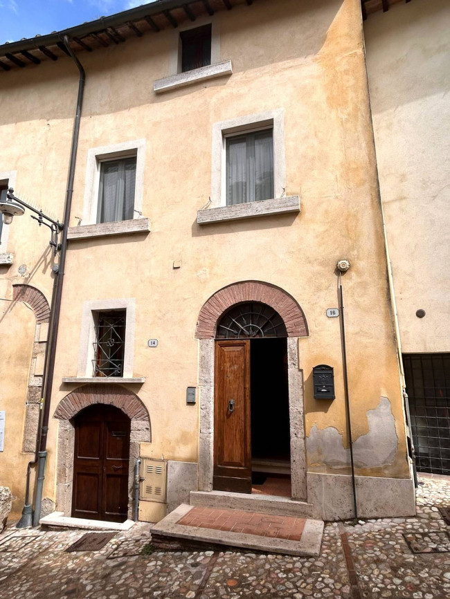 Appartamento in affitto a Amelia