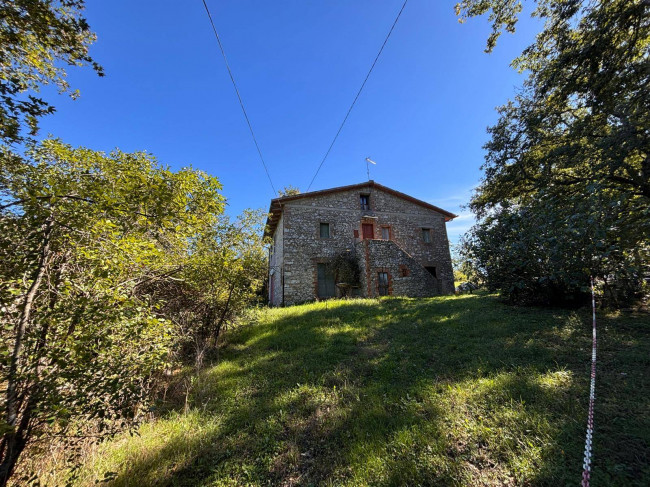 Casale in vendita a Avigliano Umbro