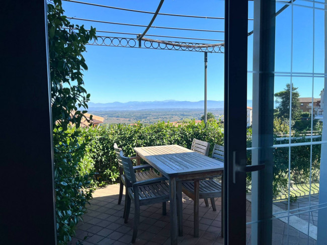 Villa in vendita a Soriano nel Cimino