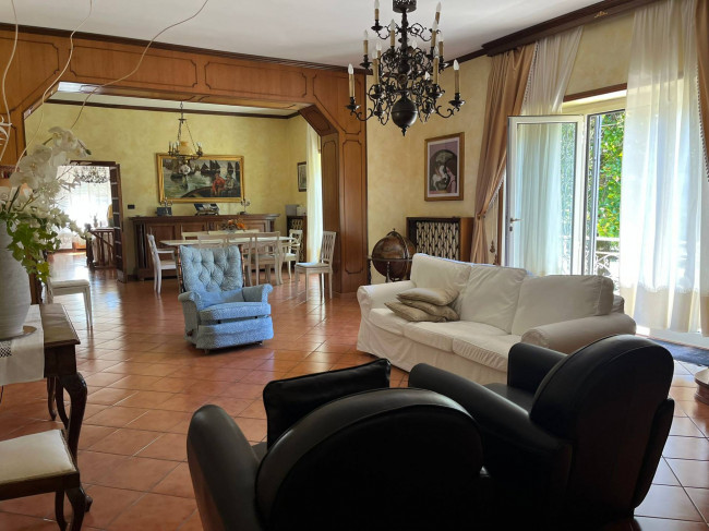 Villa in vendita a Soriano nel Cimino