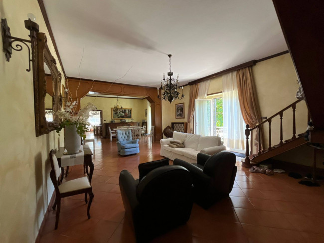 Villa in vendita a Soriano nel Cimino