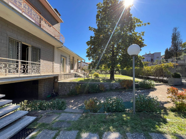 Villa in vendita a Soriano nel Cimino