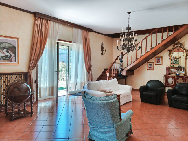 Villa in vendita a Soriano nel Cimino