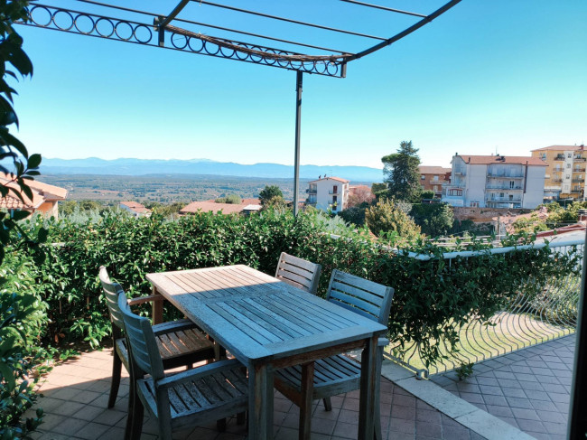 Villa in vendita a Soriano nel Cimino