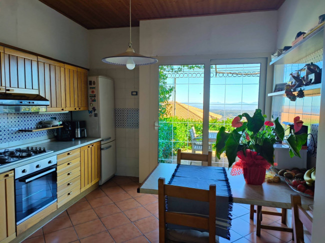 Villa in vendita a Soriano nel Cimino