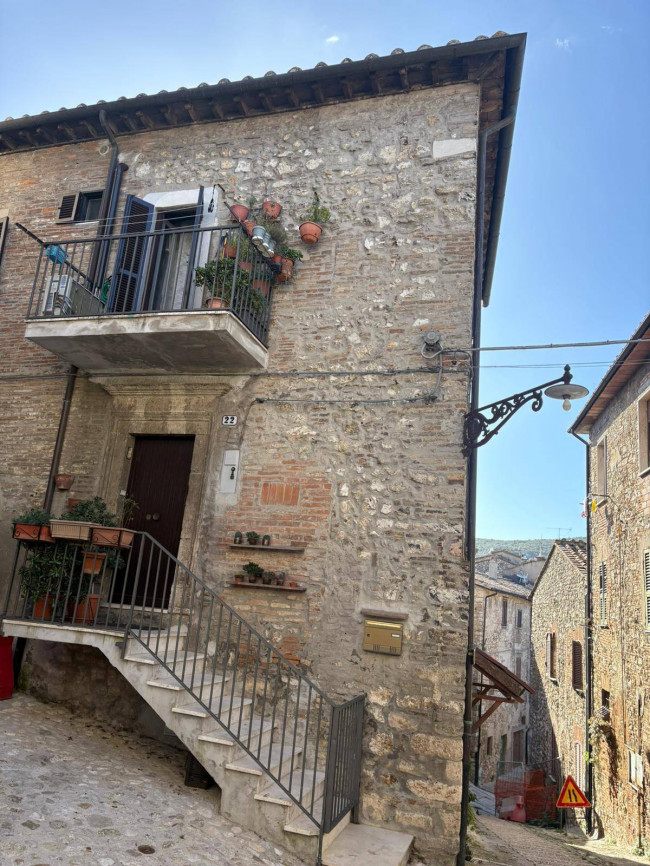 Cielo Terra in vendita a Narni