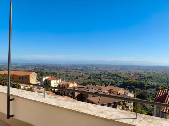 Appartamento in vendita a Soriano nel Cimino