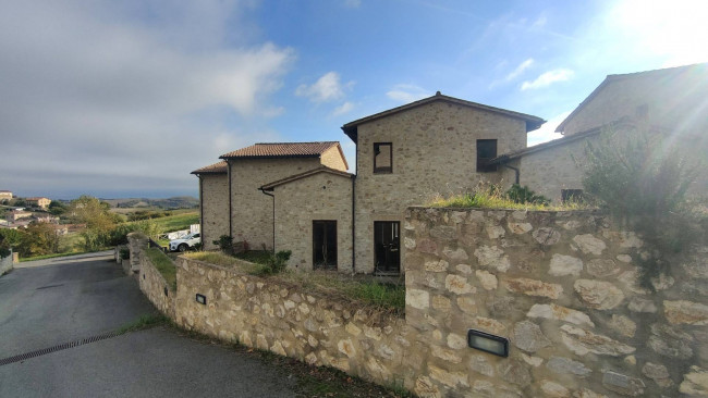 Villette a schiera in vendita a Avigliano Umbro