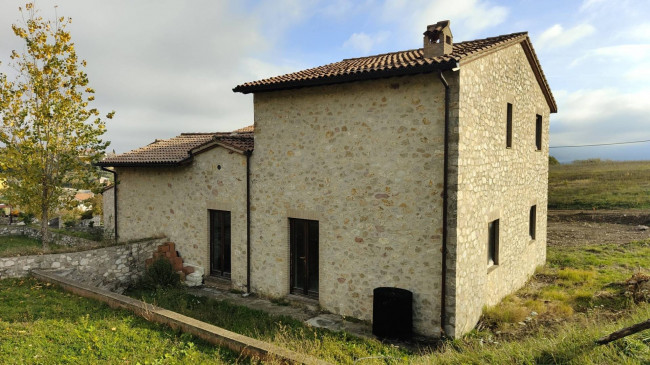 Villette a schiera in vendita a Avigliano Umbro