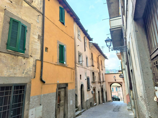 Appartamento in vendita a Soriano nel Cimino