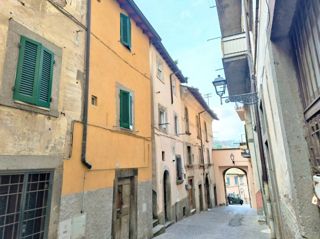 Appartamento in vendita a Soriano nel Cimino