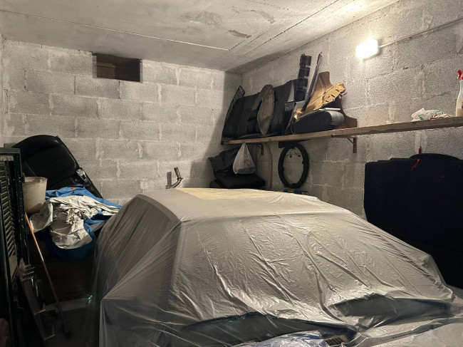 Box o garage in vendita a Orte