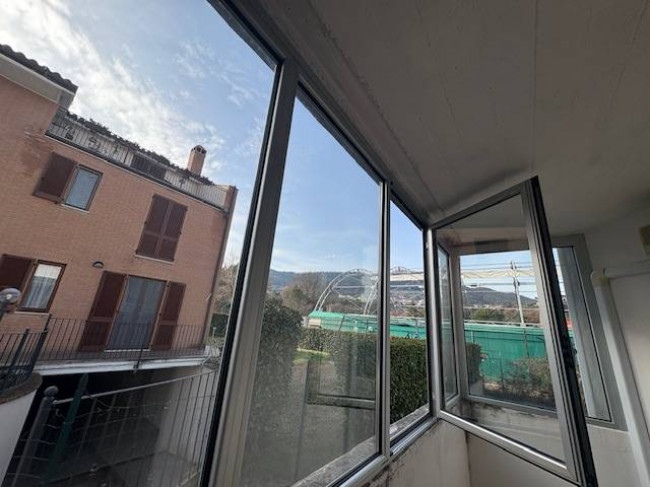 Locale commerciale in vendita a Narni