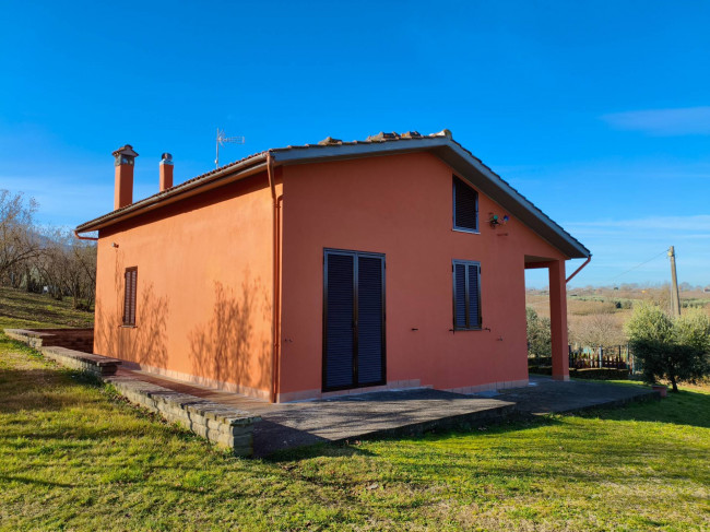 Casa singola in vendita a Soriano nel Cimino