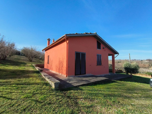 Casa singola in vendita a Soriano nel Cimino