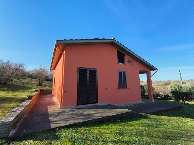 Casa singola in vendita a Soriano nel Cimino