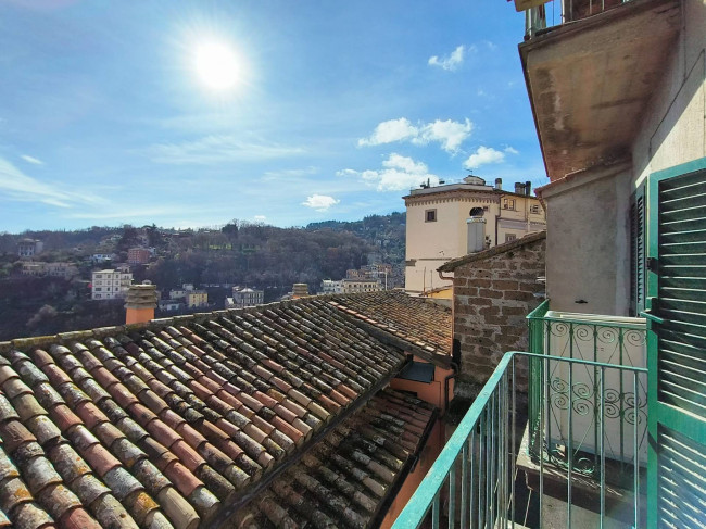 Appartamento in vendita a Soriano nel Cimino