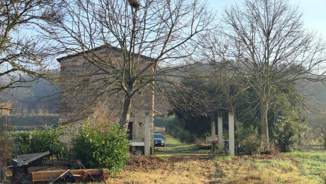 Casale in vendita a Attigliano