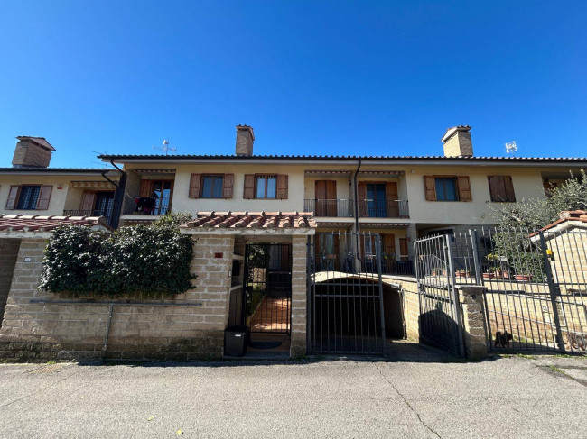 Villette a schiera in vendita a Orte