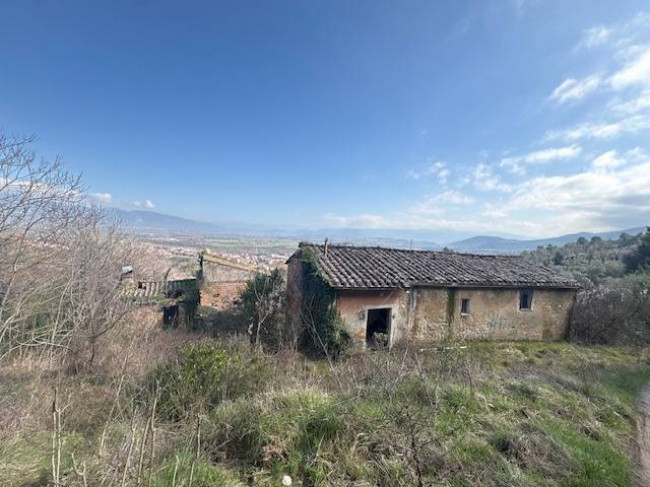 Casale in vendita a Narni