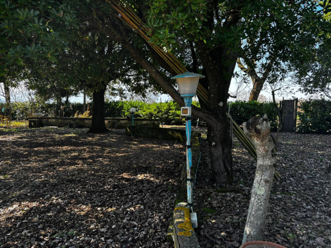 Casa singola in vendita a Bassano in Teverina