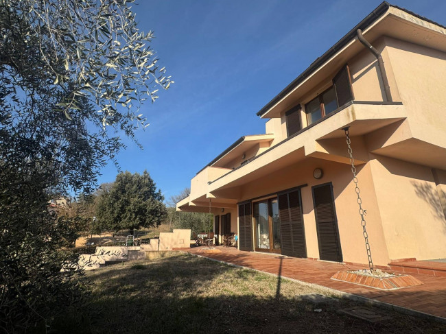 Villa in vendita a Narni