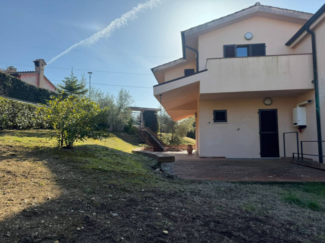 Villa in vendita a Narni