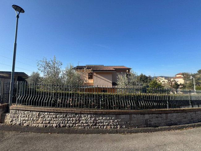 Villa in vendita a Narni