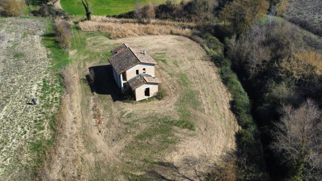 Rustico in vendita a Guardea