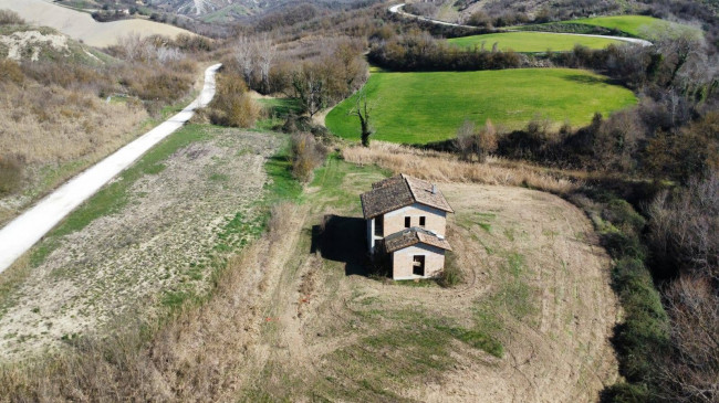 Rustico in vendita a Guardea