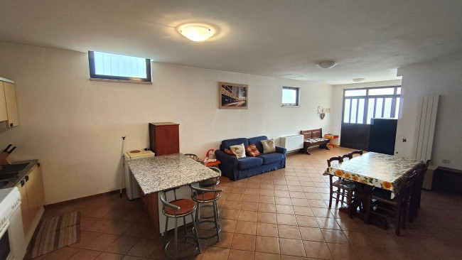 Villetta  trifamiliare in vendita a Montecastrilli