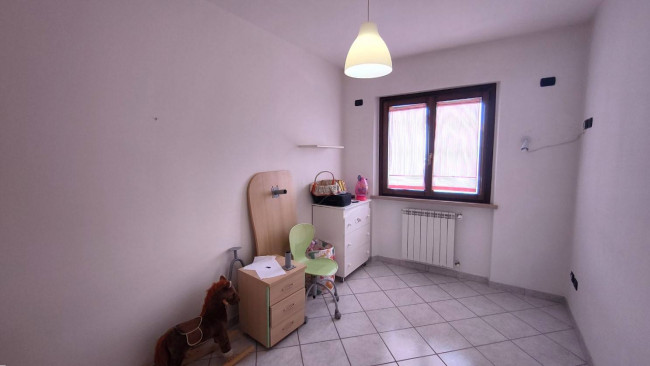 Villetta  trifamiliare in vendita a Montecastrilli